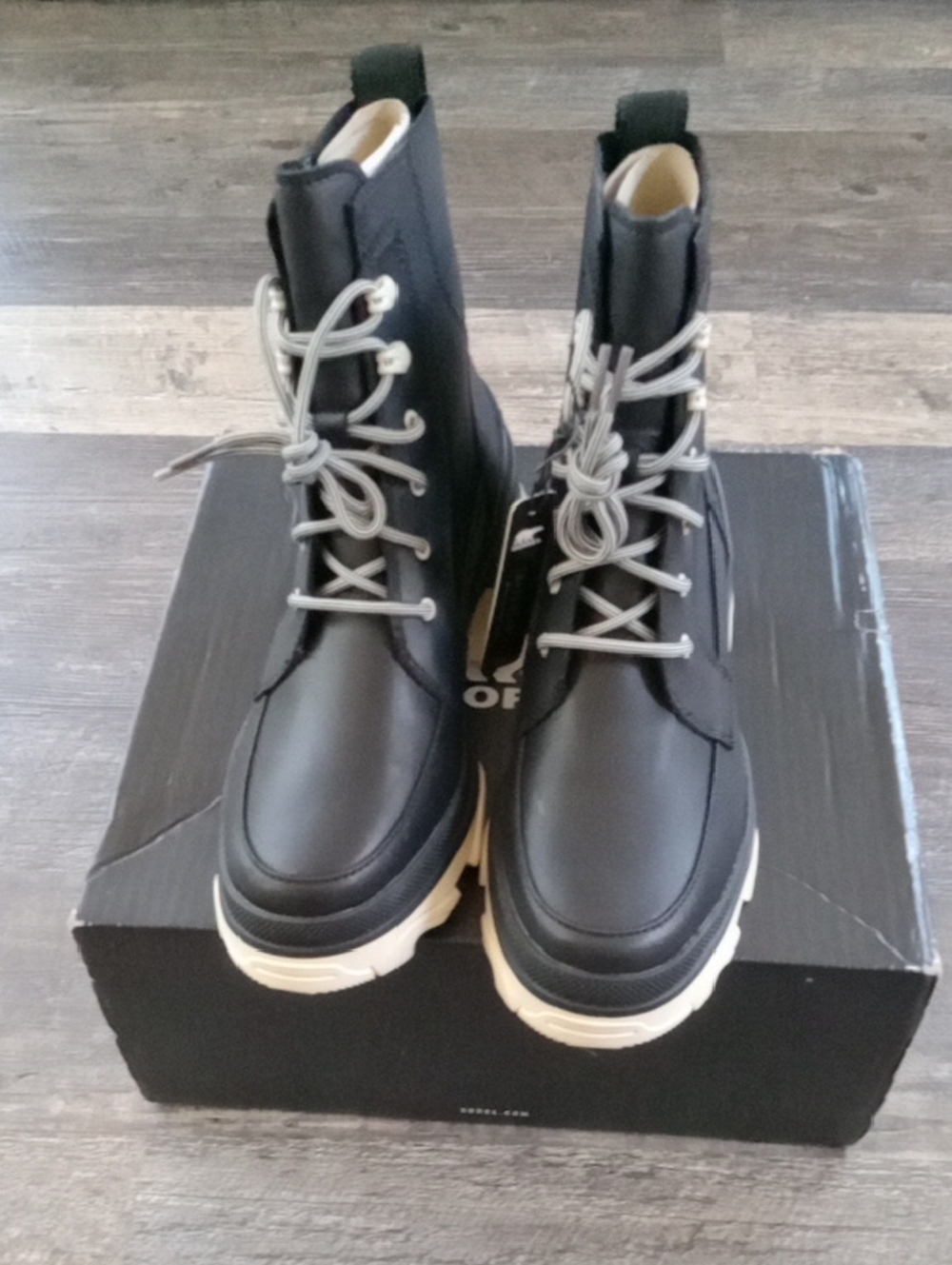 Sorel Women's Lace-up Boots-NEW